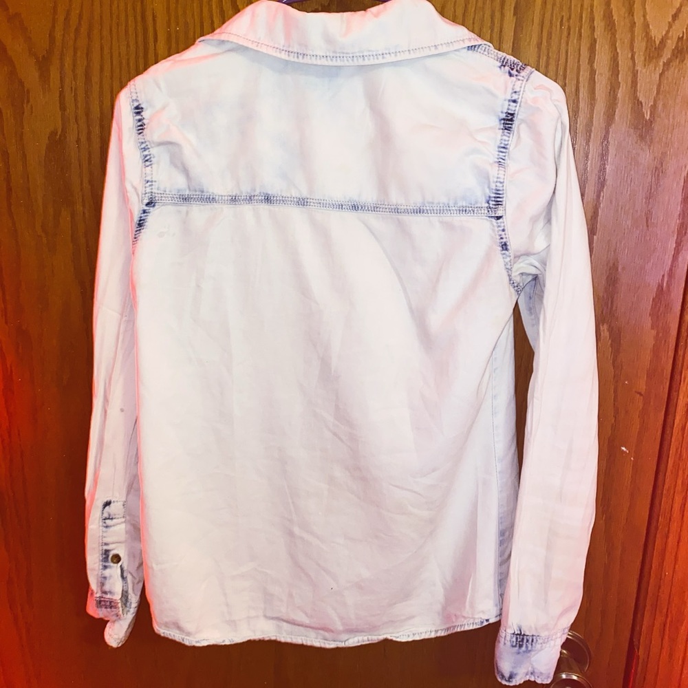 Button down Top - Picture 2 of 6